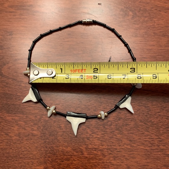Sharks-tooth Beaded Ankle Bracelet @ 3” Diameter W/Metal Barrel Closure - Picture 6 of 7